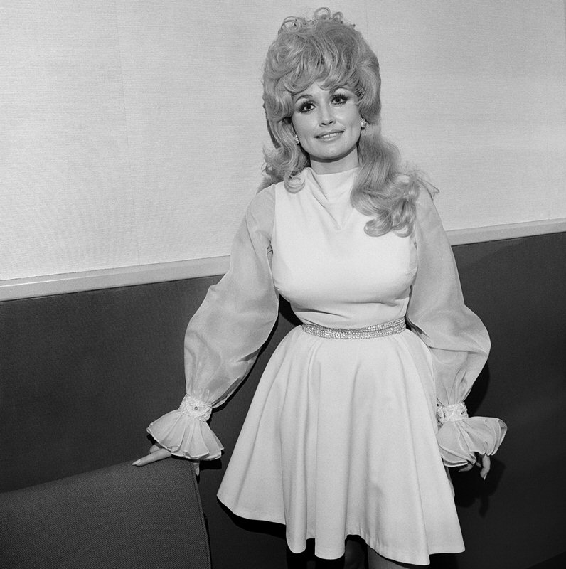 Henry Horenstein, Dolly Parton | Afterimage Gallery