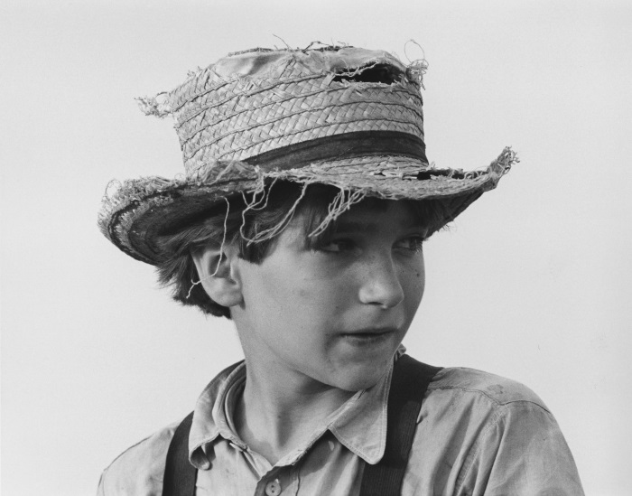 George Tice, Amish Boy with Straw Hat